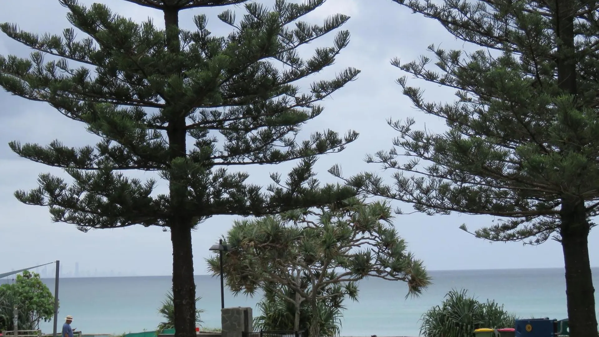 Apartment Beachfront Escape In Coolangatta Gold Coast